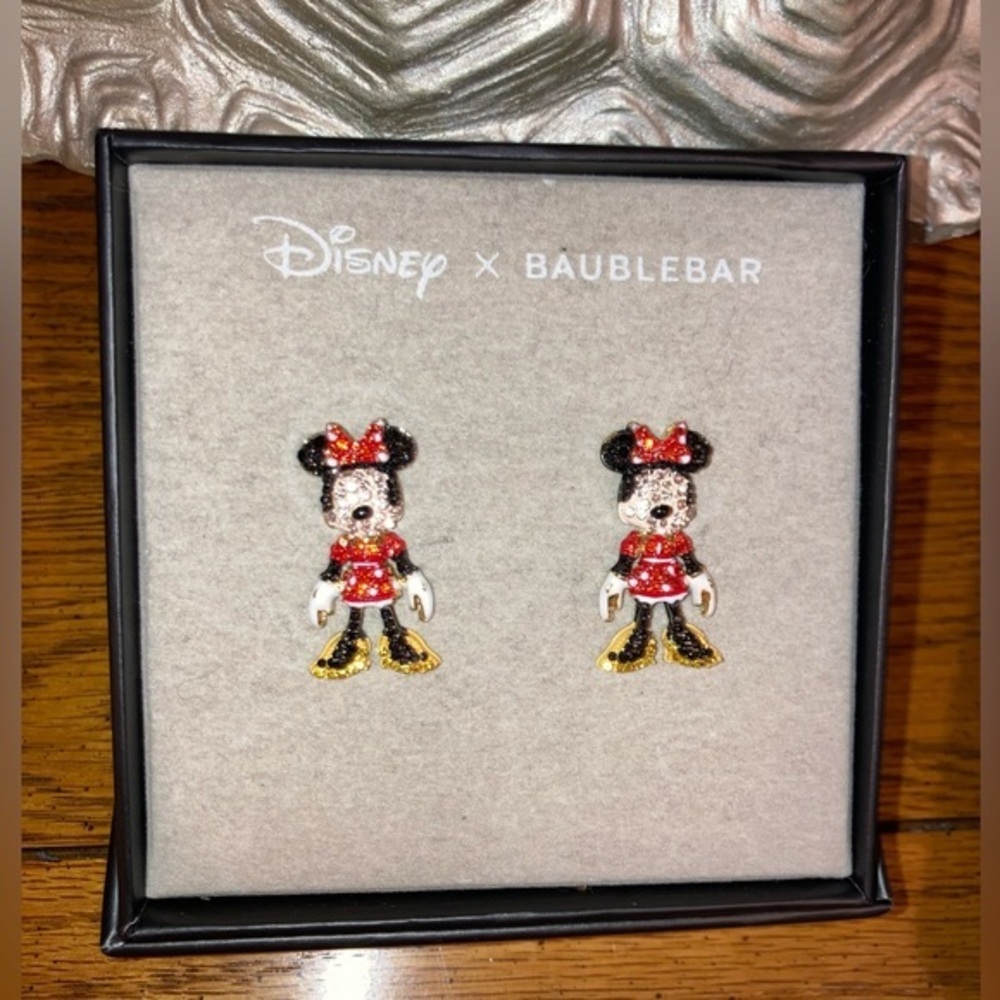 Disney x BAUBLEBAR Minnie Mouse w/ Rhinestones earrings NIB
